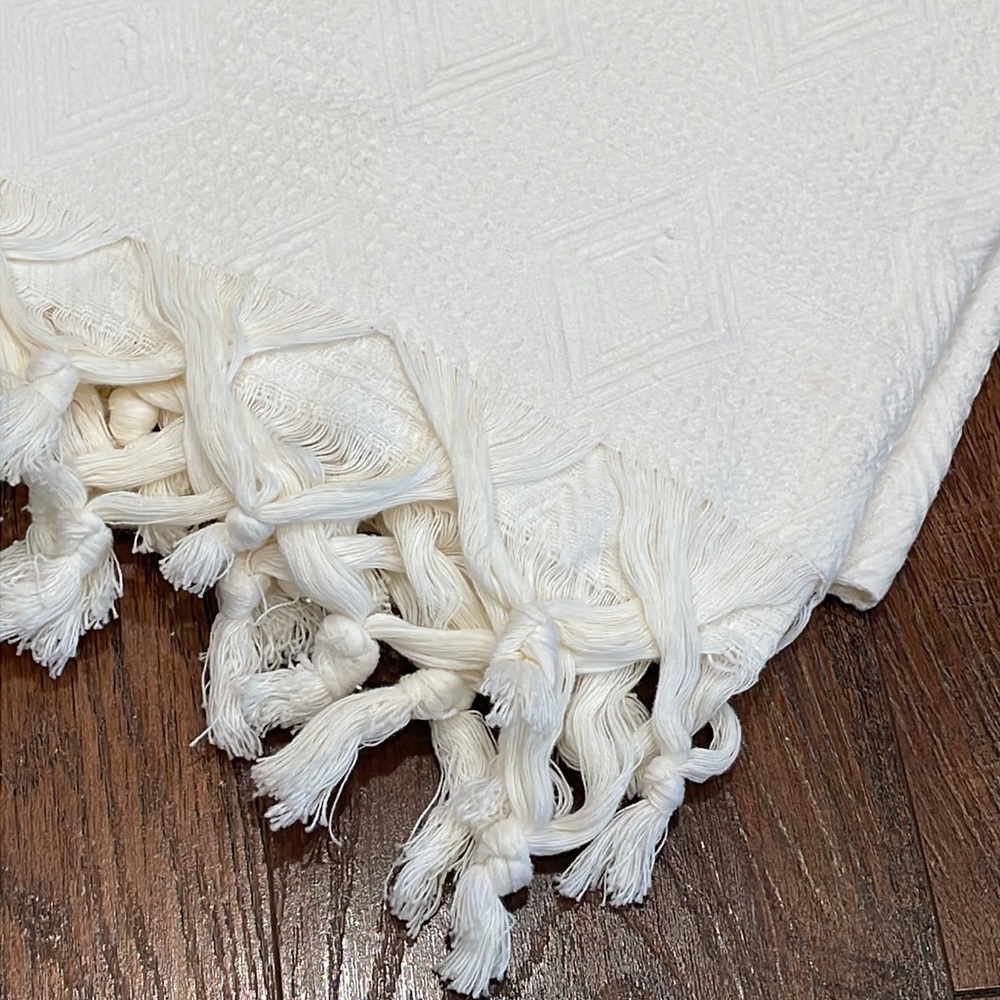 Bedspread - Picture 4 of 7